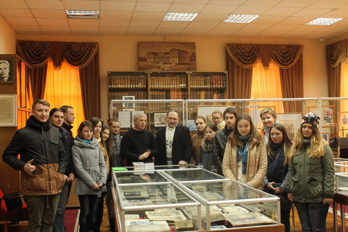 Микола Тимошик, Ніжин, музей, рідкісні книги