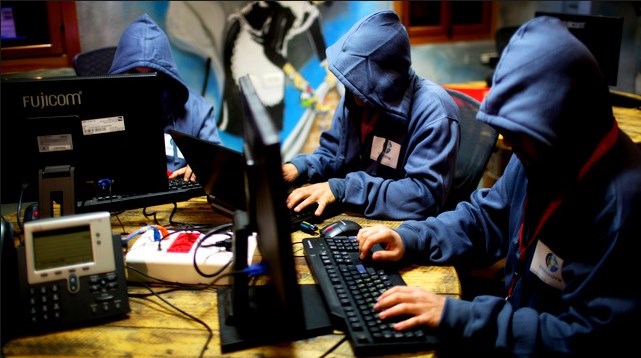 боти, фейки. воєнний стан, Олександр Мисник