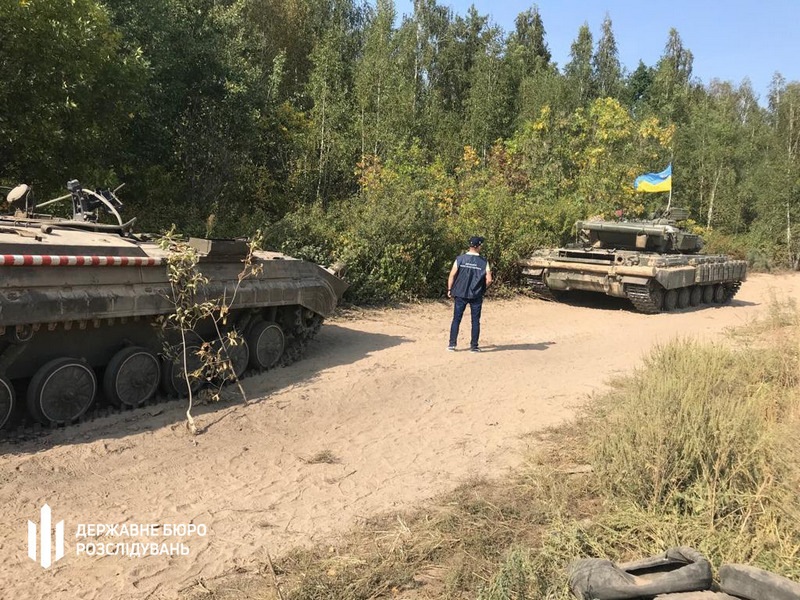 військовослужбовець, танк, ДБР