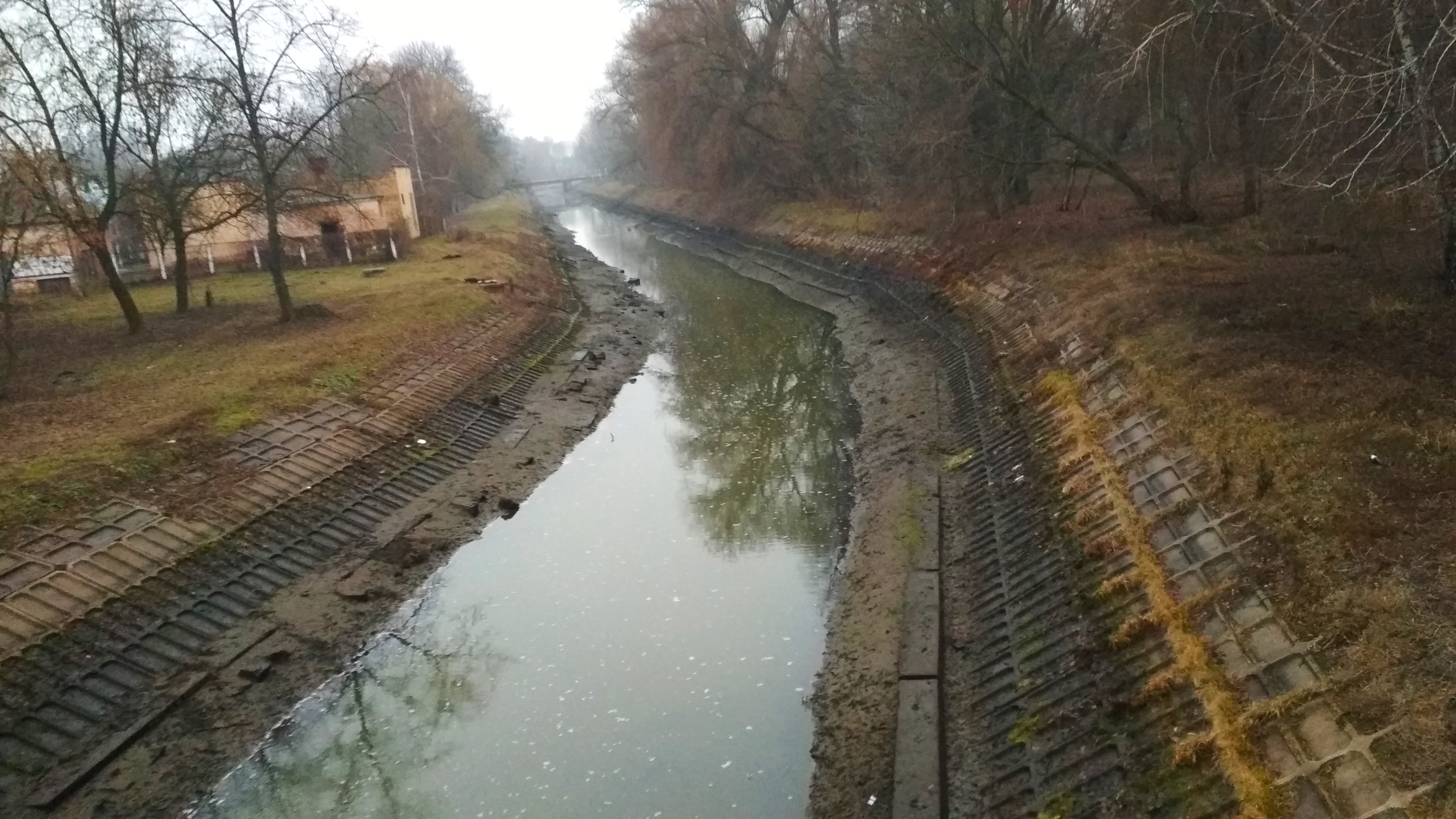 Остер, вода, рівень