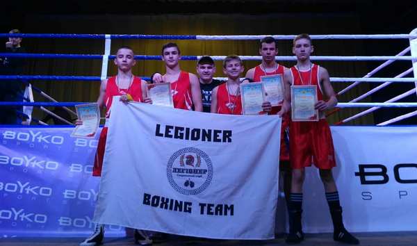 боксери, нагороди, турнір