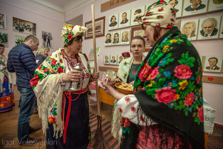 Бібліоніч, університет