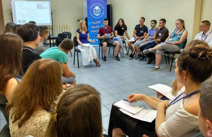 Демократія, децентнралізація, Польща, НДУ, Олькуш