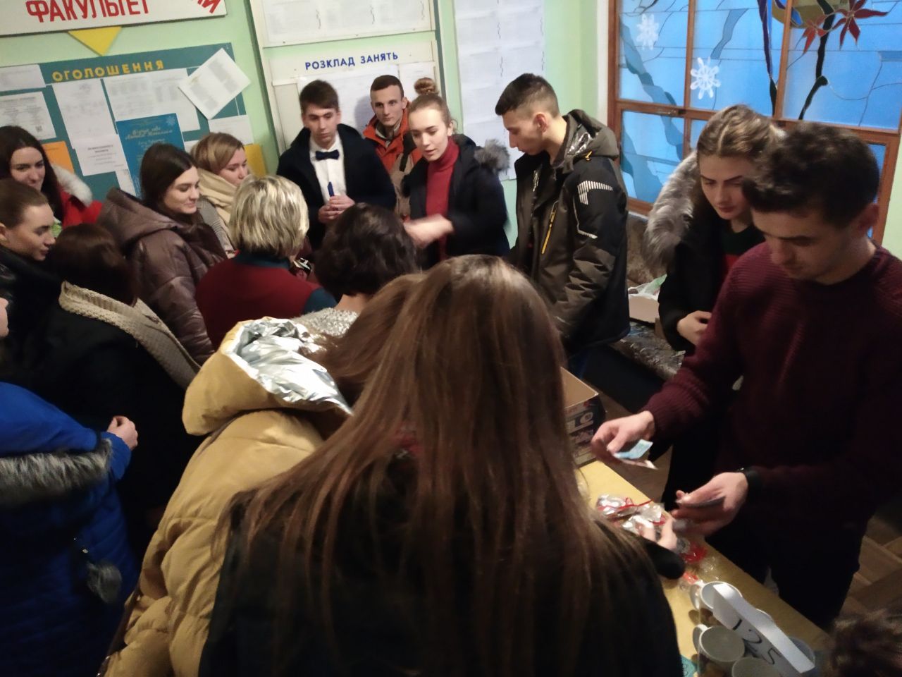 благодійний аукціон, сувенірні вироби