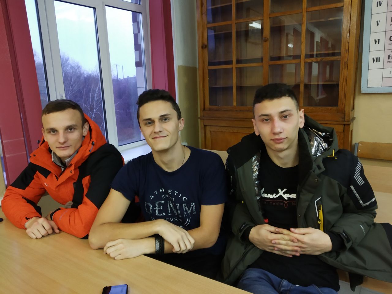 благодійний аукціон, сувенірні вироби