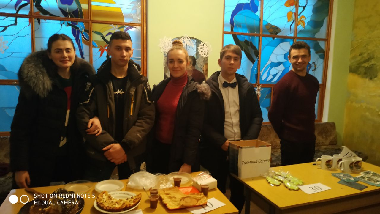 благодійний аукціон, сувенірні вироби