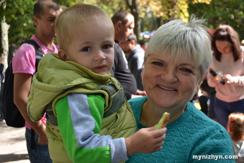 фестиваль, Ніжинський огірок