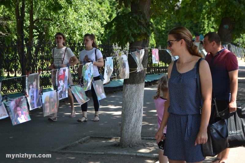 фотовиставка, татусі, День батька