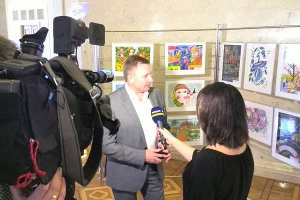 Денис Крупенко, виставка, малюнки, Верховна Рада