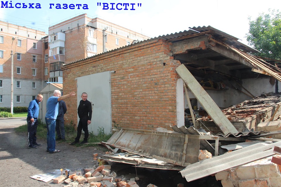 вибух, газ, гаражі, поліція