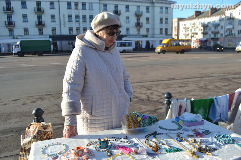 Різдвяний ярмарок, майстри, ялинка, площа Франка