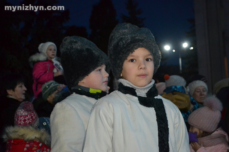 ялинка, відкриття, свято, ілюмінація