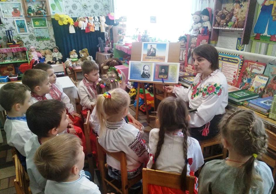 мова, Україна, ДНЗ №13 «Берізка», панно, квест-ігри