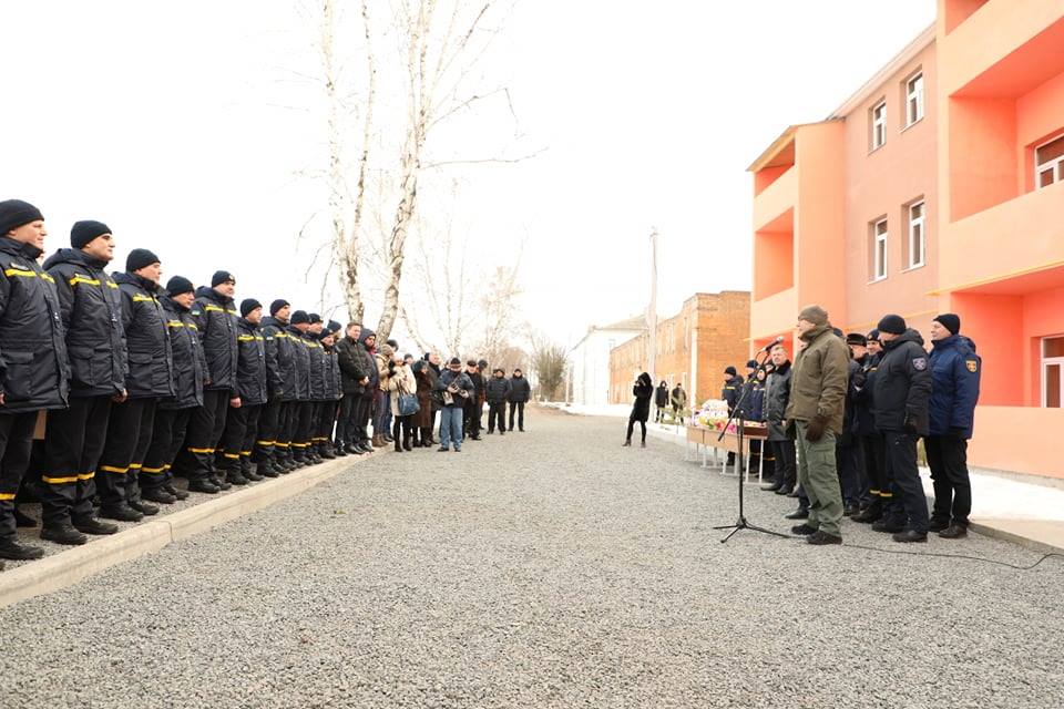 рятувальники, квартири, святкування, спеціальний авіаційний загін