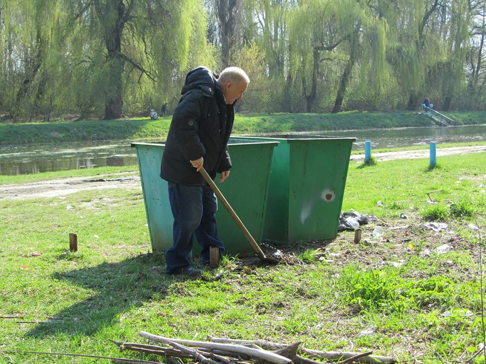 прибирання, Остер, благоустрій