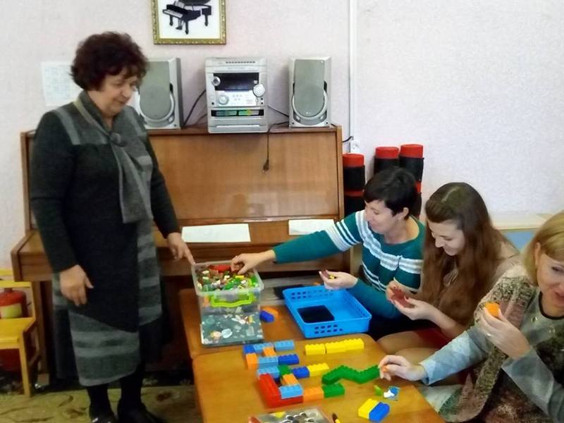 Lego, нова українська школа, вихователі, тренінг