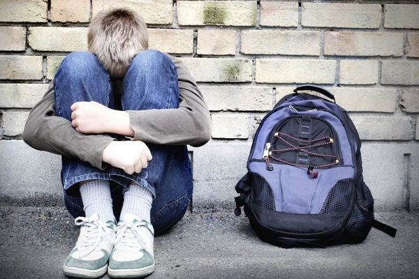 крадіжка, кримінал, неповнолітні, школа