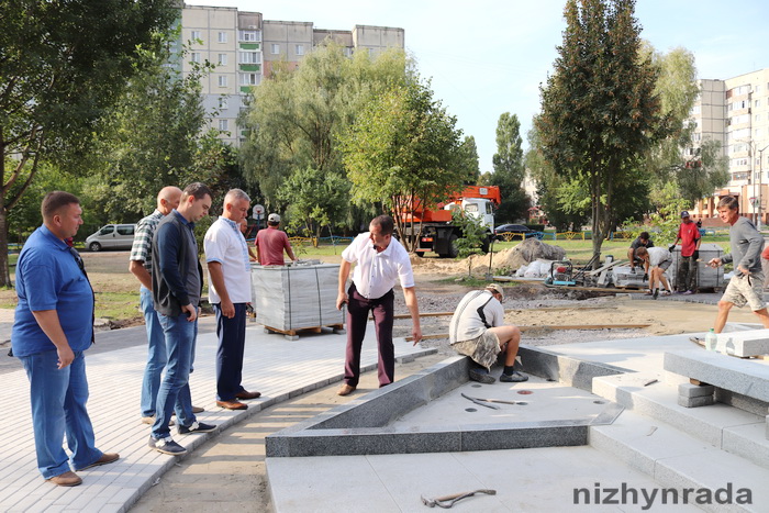 підготовка, День Незалежності, пам'ятник