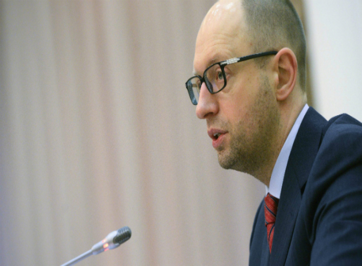 Яценюк хоче подати на Путіна до Гаазького трибуналу