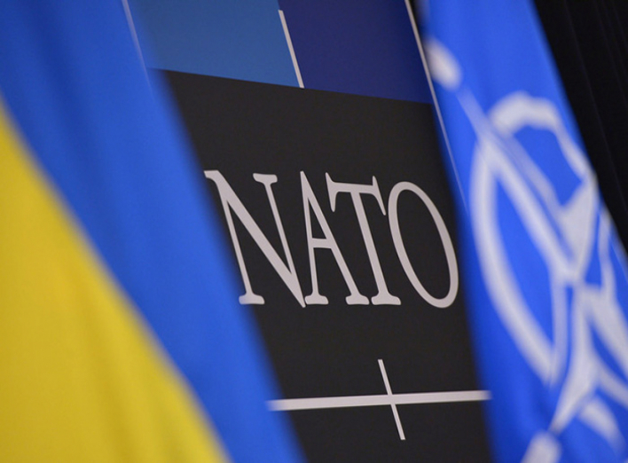 Порошенко збирається провести референдум щодо членства в НАТО
