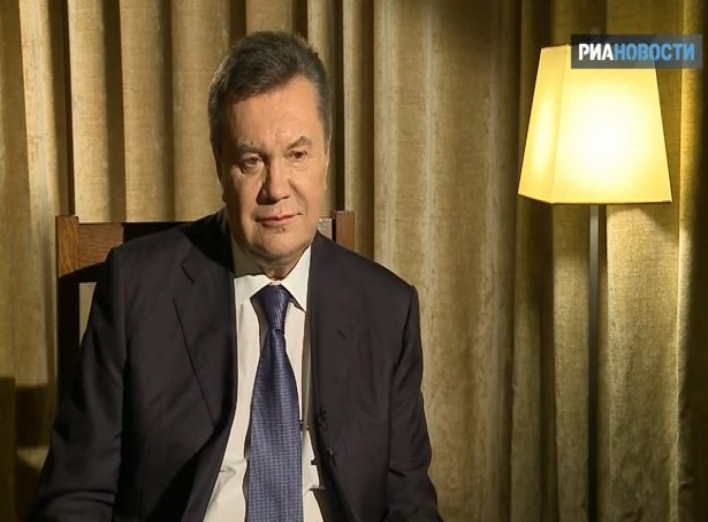 Янукович знову з'явився і заявив, що хоче повернутися у політику