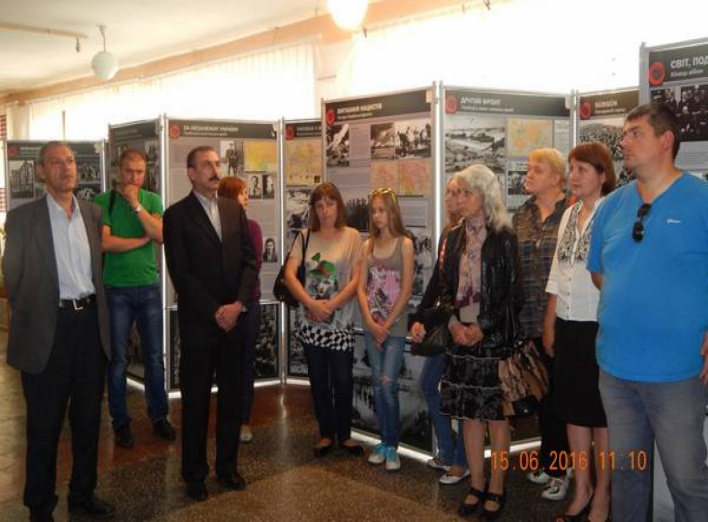 Відкрилась виставка "Українська Друга Світова"