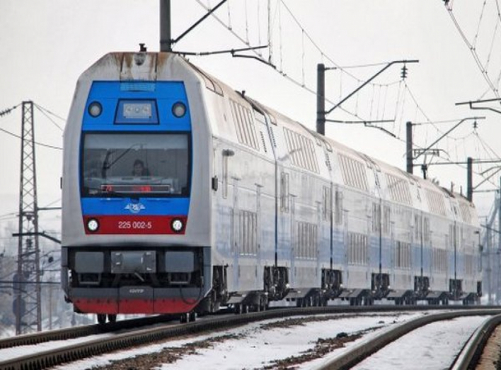"Укрзалізниця" запускає новий двоповерховий потяг із Харкова до Вінниці через Київ