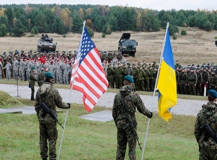 "Новорічний подарунок" від США: Обама підписав виділення 350 мільйонів доларів на українське військо 
