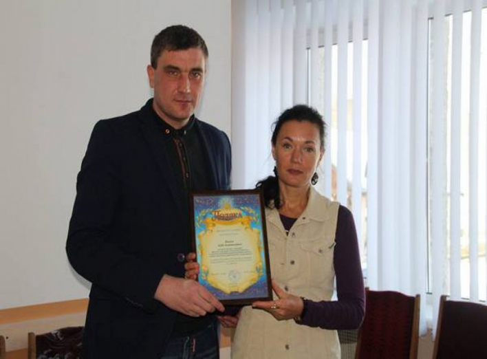 Вручили подяку ніжинській вчительці – чемпіонці Кубку України з легкої атлетики