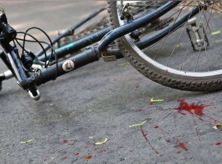 На Овдіївській "Мерседес" збив велосипедиста