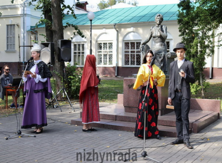 Як у Ніжині відзначили 165-річчя від дня народження Марії Заньковецької. Фото