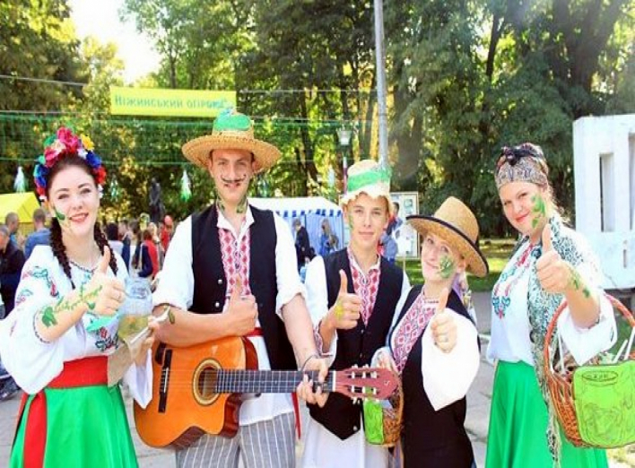 На Огірковий фестиваль до Ніжина має приїхати 1+1 і Чернігівське телебачення