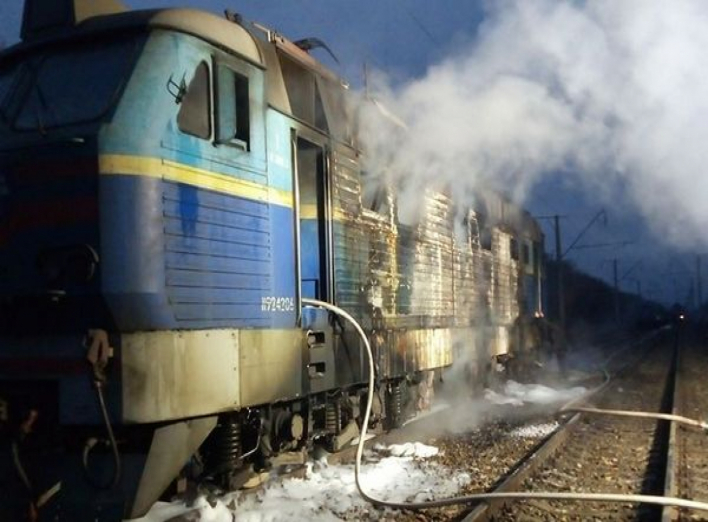 На Чернігівщині спалахнув локомотив потягу «Шостка-Київ». Фото