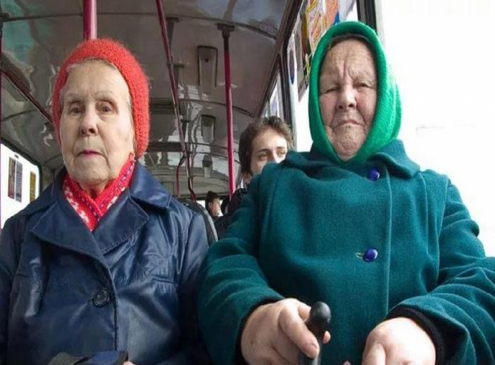 У Ніжині пенсіонерів хочуть возити безкоштовно, аби розвантажити автобуси у часи пік