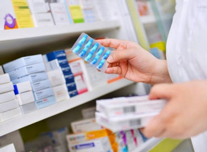 На Чернігівщині оштрафували аптеку за завищені ціни на маски та "Парацетамол"