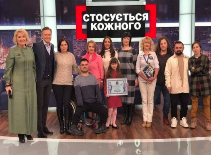 Особливий художник з Ніжинського району встановив рекорд України