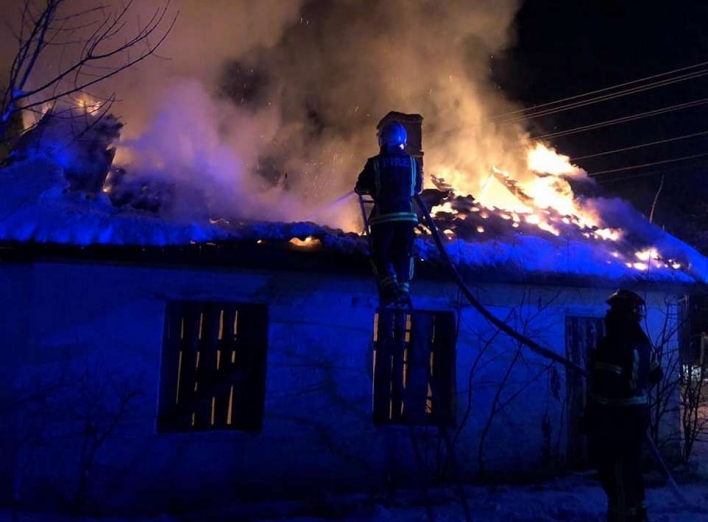 Загадкові підпали будинку на одній з центральних вулиць Ніжина