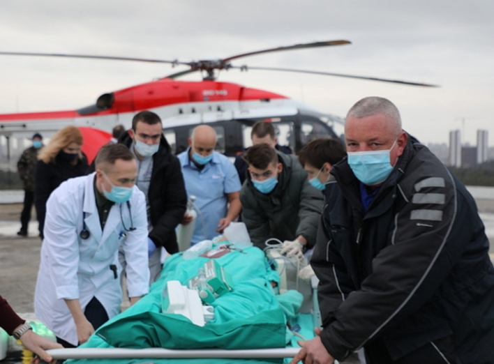 В обласних клінічних лікарнях України найближчими роками хочуть збудувати вертолітні майданчики