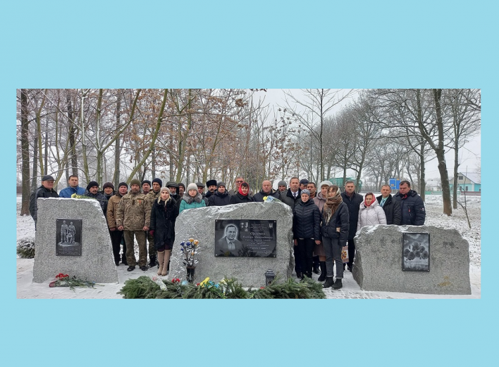 На Ніжинщині відкрили пам’ятні знаки Герою України  та воїнам-афганцям