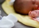  Жінка залишила немовля у Ніжинському пологовому будинку: малечі шукають родину