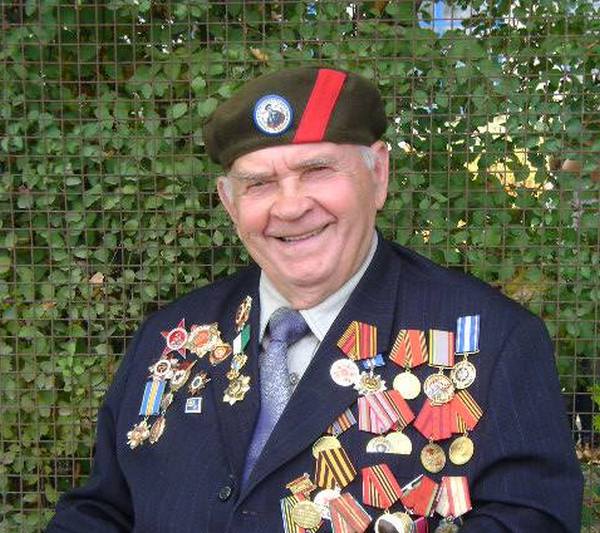 Крапив'янський Петро, Ніжин, видання, партизанське життя