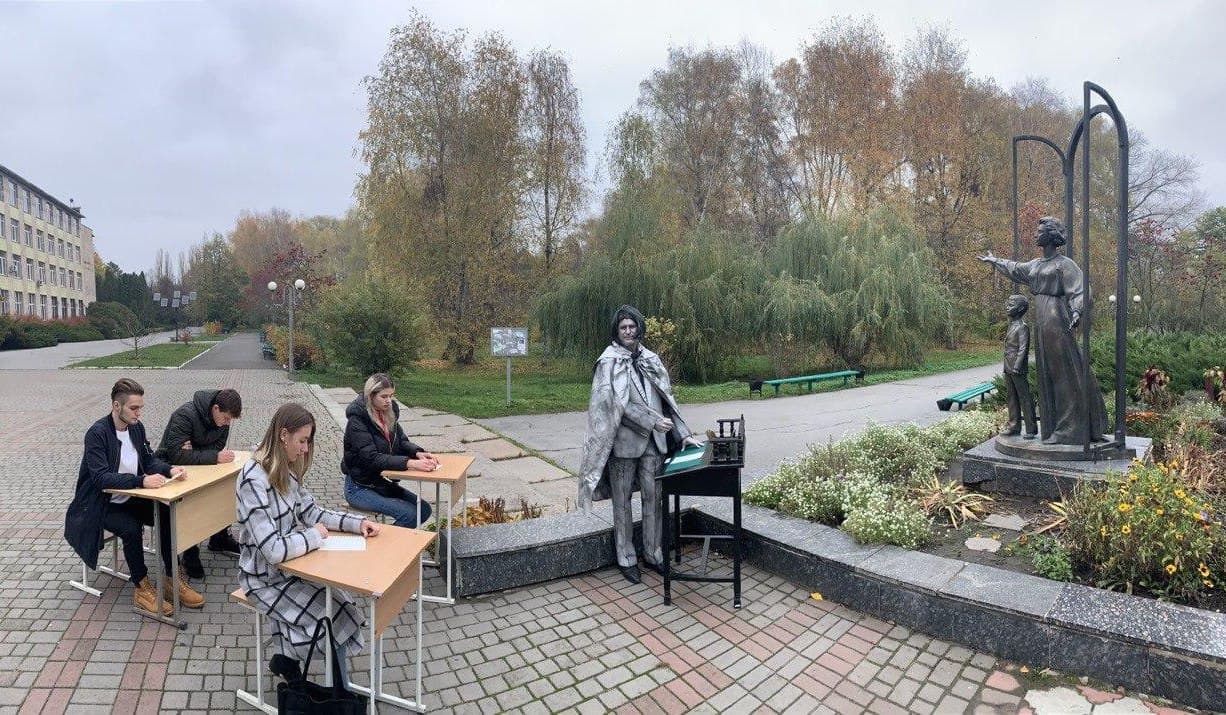 НДУ, день української мовит, диктант