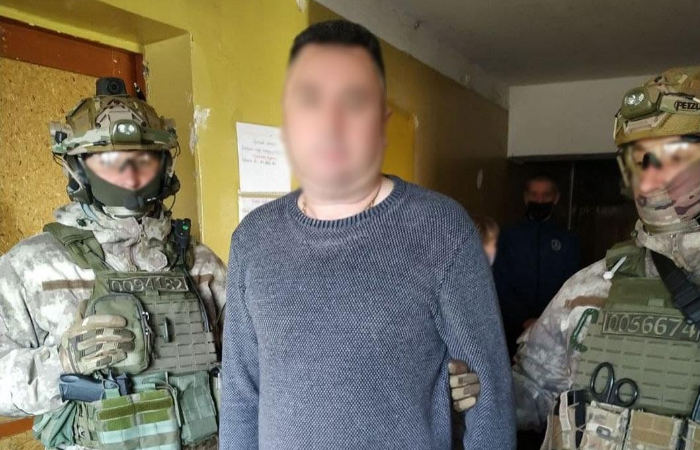 Хабар, 10 тис. доларів, лава підсудних, авторитет, смотрящій, Чернігів, Чернігівщина, нафта-сирець, незаконний видобуток
