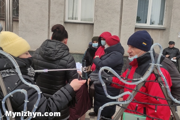 Ніжин, мітинг, підвищення_тарифів, збір_підписів