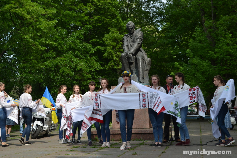 мегамарш, вишиванки, Вишиванкова хода