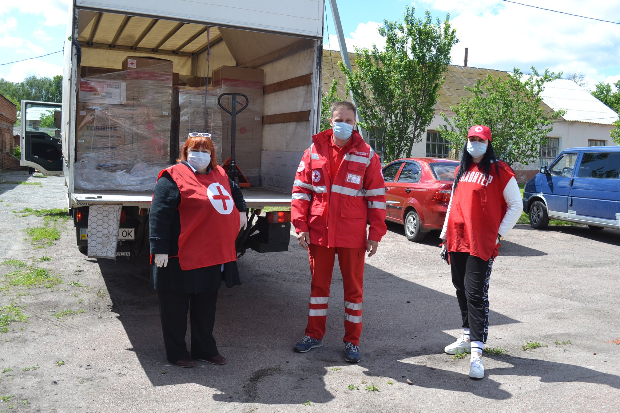 благодійність, лікарня, Червоний Хрест, побутова техніка, допомога