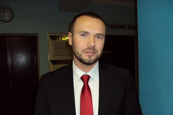 Сергій Шкарлет, Ніжин