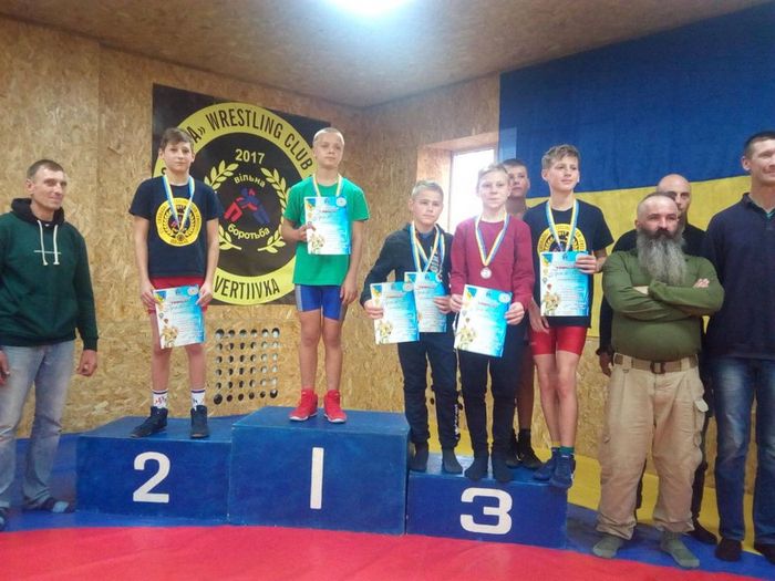 чемпіонат, вільна боротьба, ніжинці
