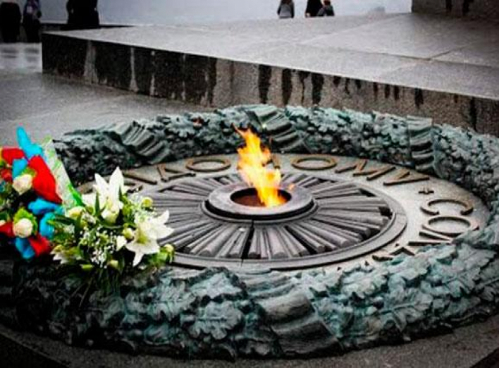Сьогодні День скорботи та вшанування пам'яті жертв війни
