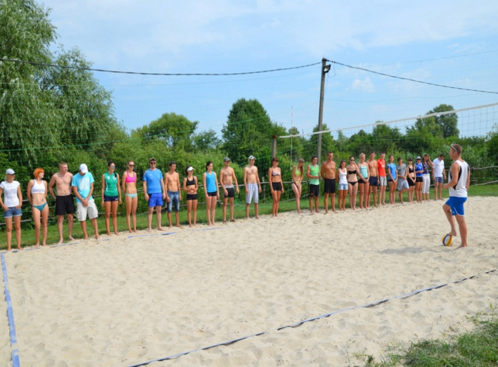 Відбувся кубок Ніжина з пляжного волейболу серед змішаних команд